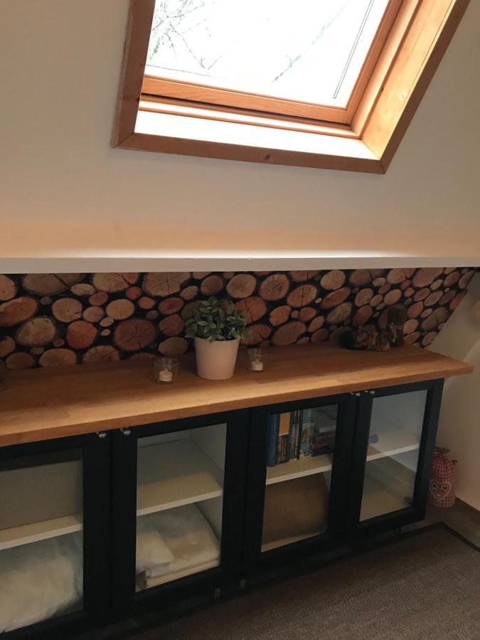 فيلا Heavenly Renovated Cabin Near Pittoresque Durbuy - Whistler المظهر الخارجي الصورة
