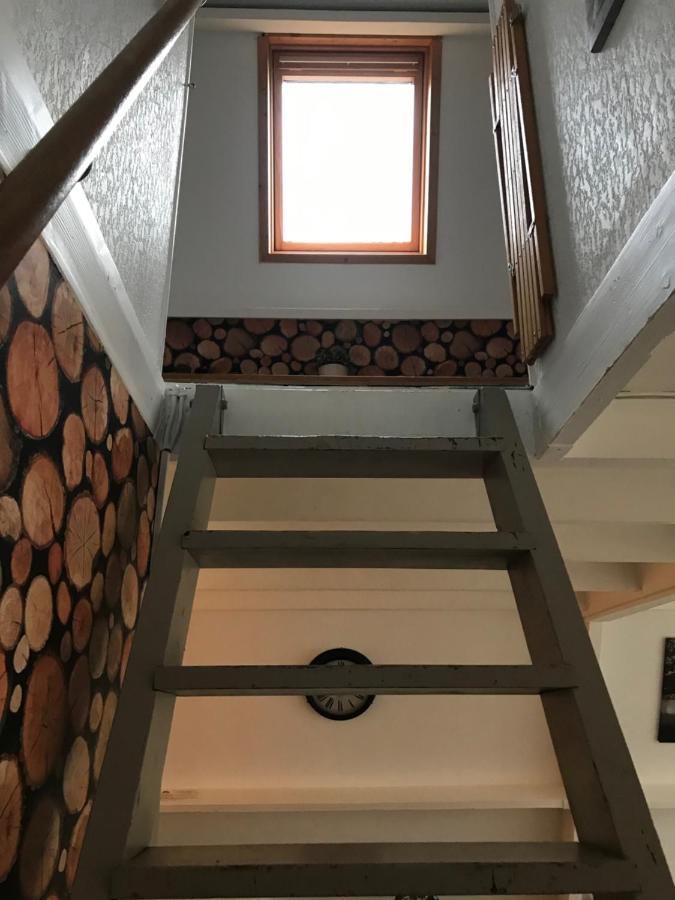فيلا Heavenly Renovated Cabin Near Pittoresque Durbuy - Whistler المظهر الخارجي الصورة